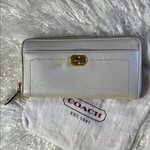 NWOT Coach Light Gray Leather Wallet with Gold Accent